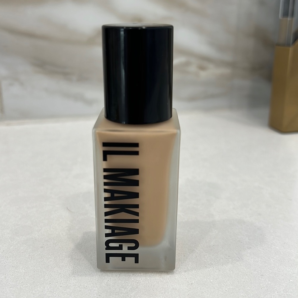 Il Makiage #060 Woke Up Like This Foundation